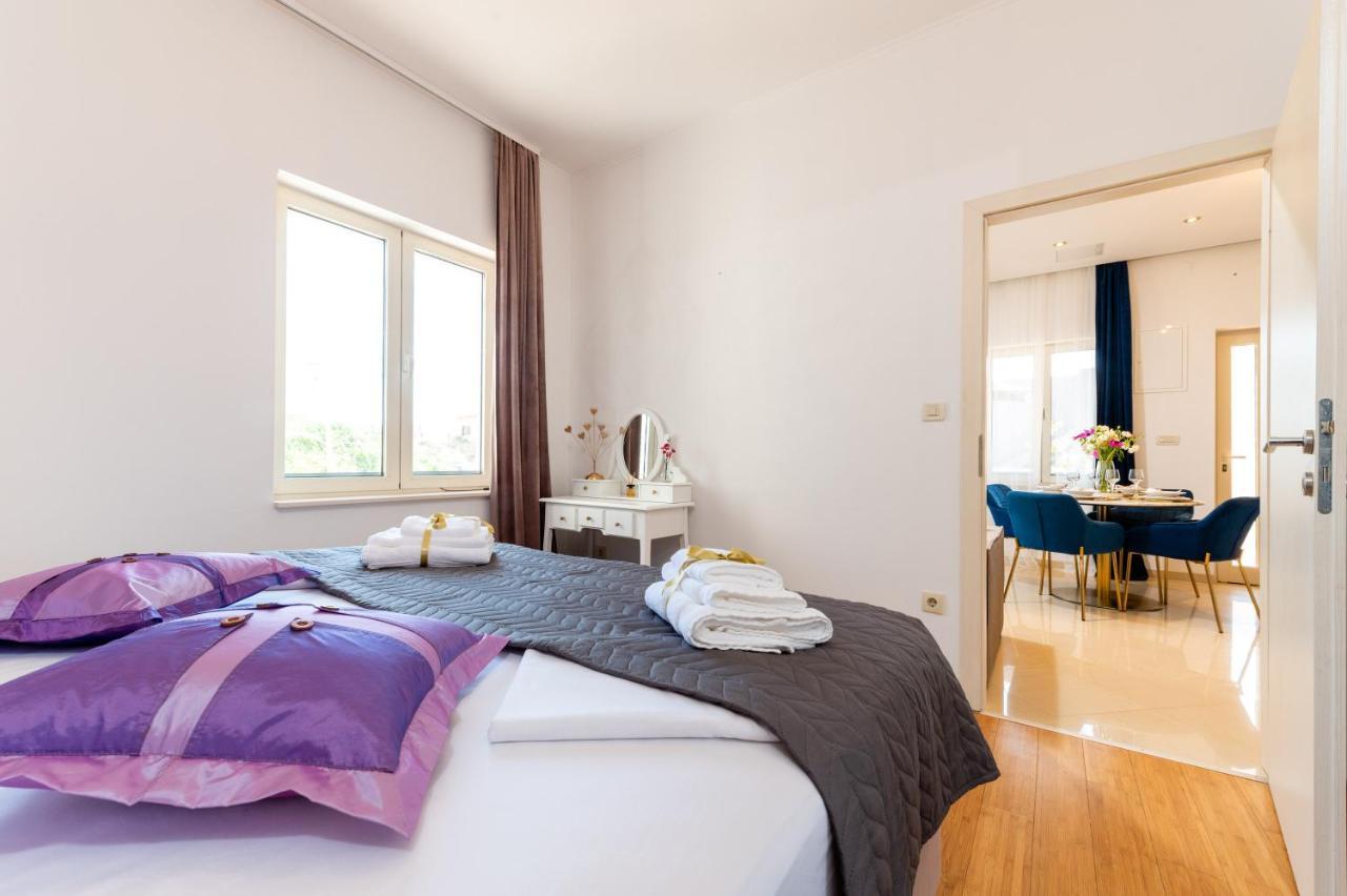 Luxa 5 Min Old Town, 10 Min Airport Apartment โตรกีร์ ภายนอก รูปภาพ