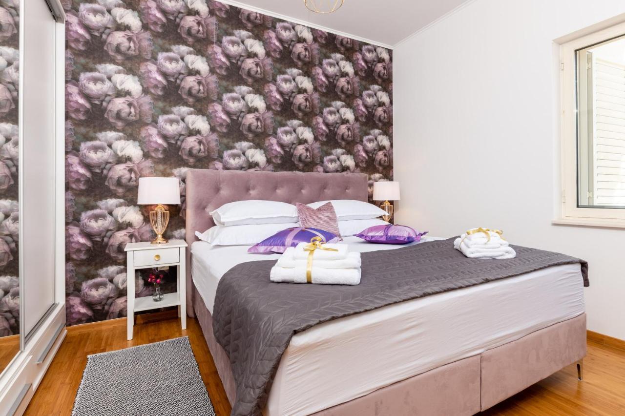 Luxa 5 Min Old Town, 10 Min Airport Apartment โตรกีร์ ภายนอก รูปภาพ