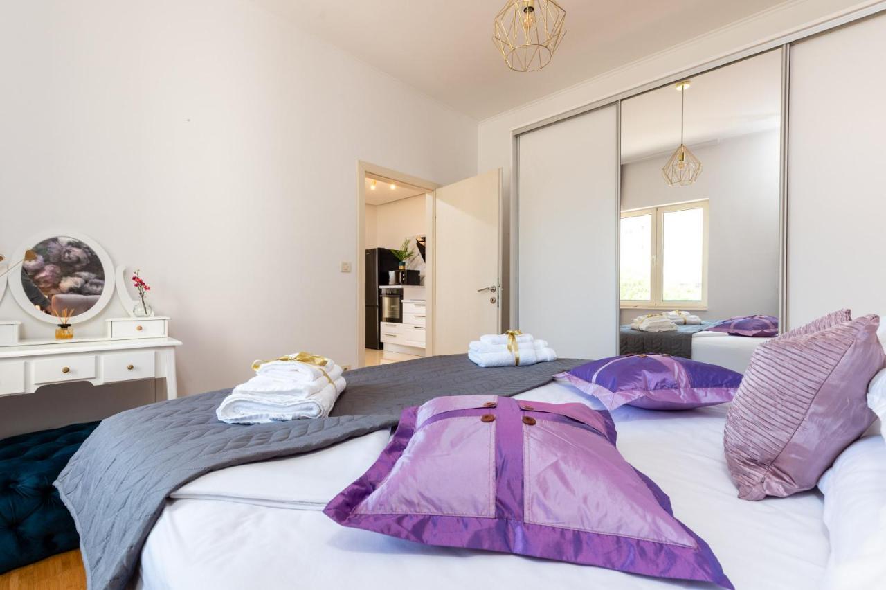 Luxa 5 Min Old Town, 10 Min Airport Apartment โตรกีร์ ภายนอก รูปภาพ