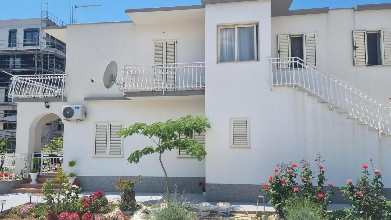 Luxa 5 Min Old Town, 10 Min Airport Apartment โตรกีร์ ภายนอก รูปภาพ